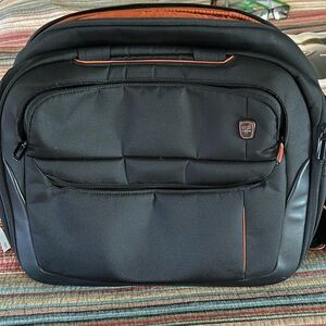Tumi Tech carryon briefcase plus